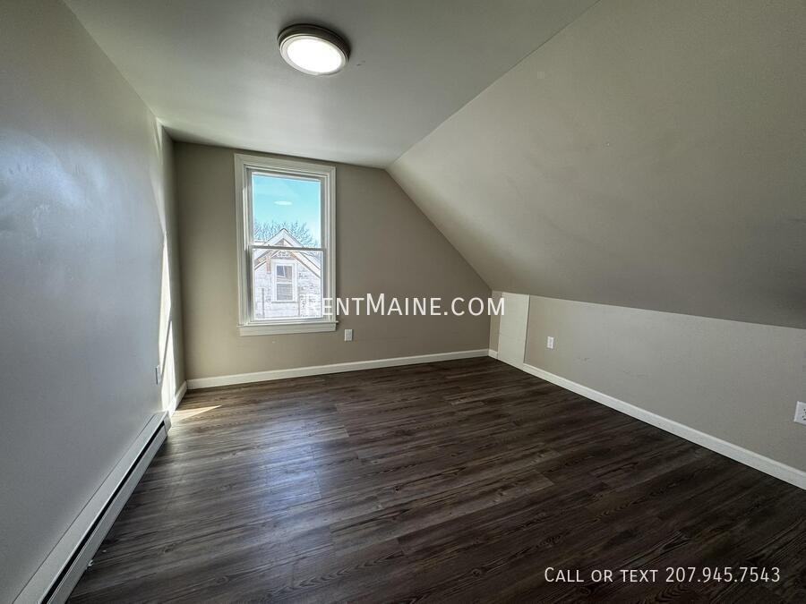 2 Danielson St #6 - Photo 7 of 12