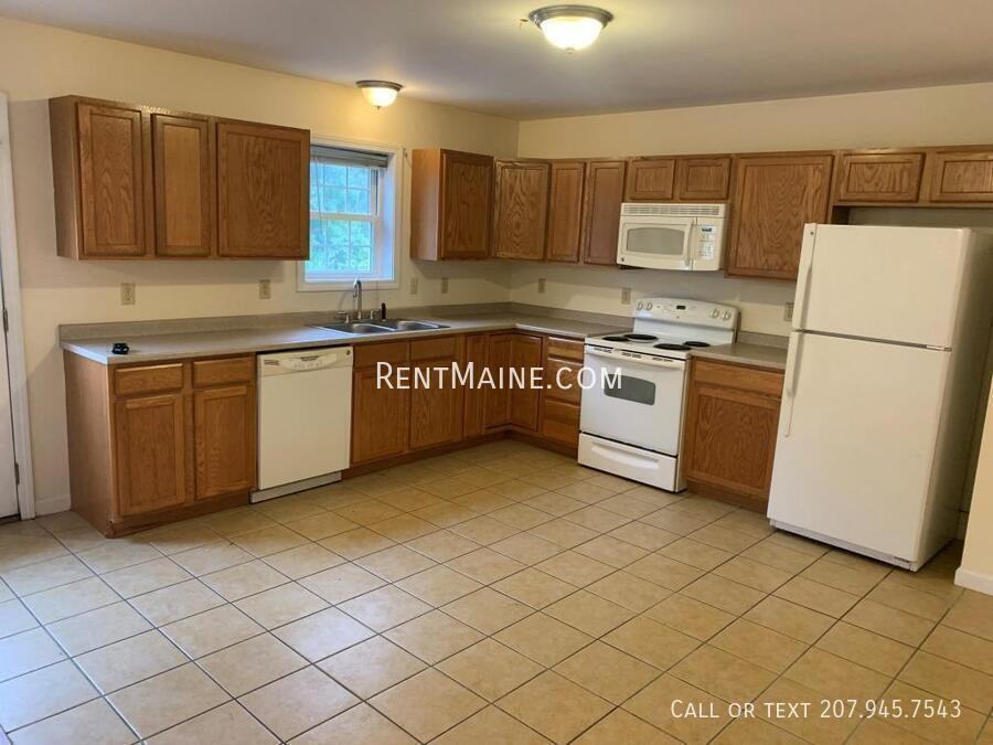 1841 Hammond St #3 - Photo 3 of 13