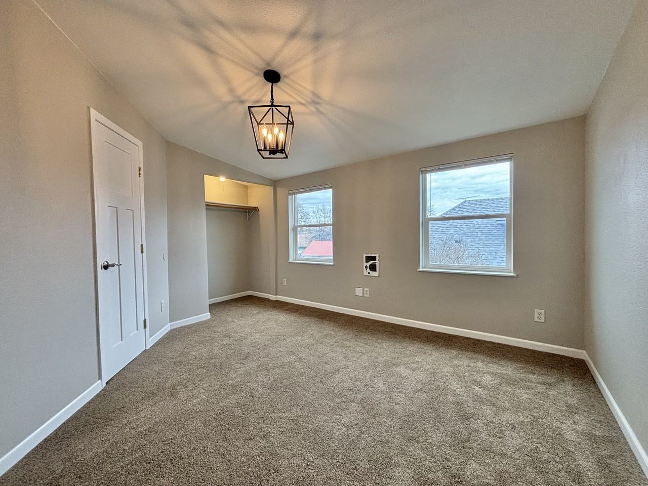 2503 N Madelia St #2 - Photo 7 of 10