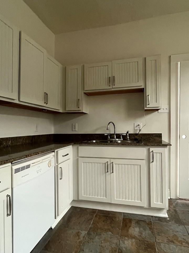 5823 Catina St #A - Photo 6 of 17