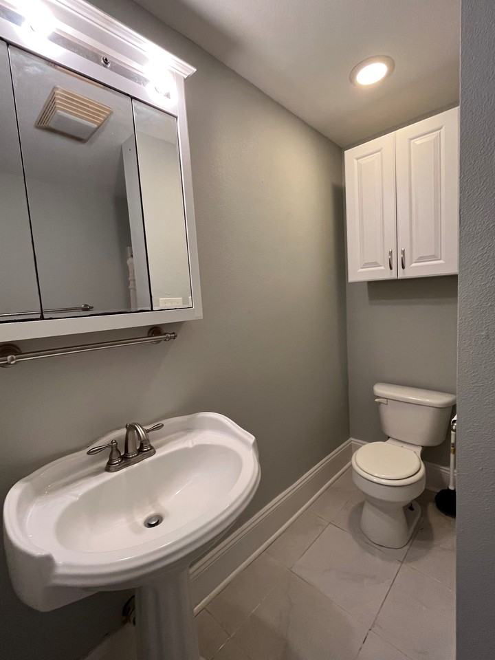 5823 Catina St #A - Photo 7 of 17