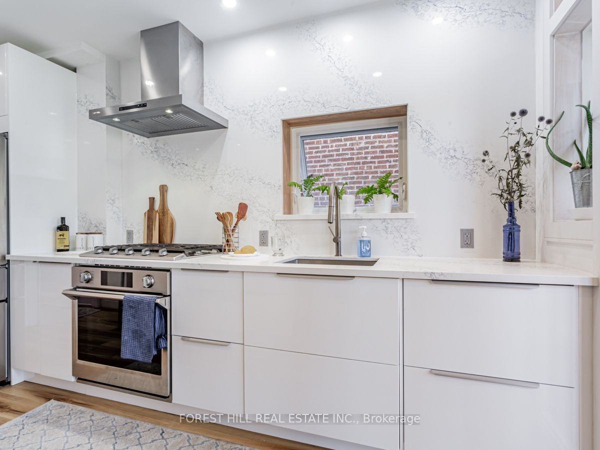 186 Westmount Avenue - Photo 6 of 33