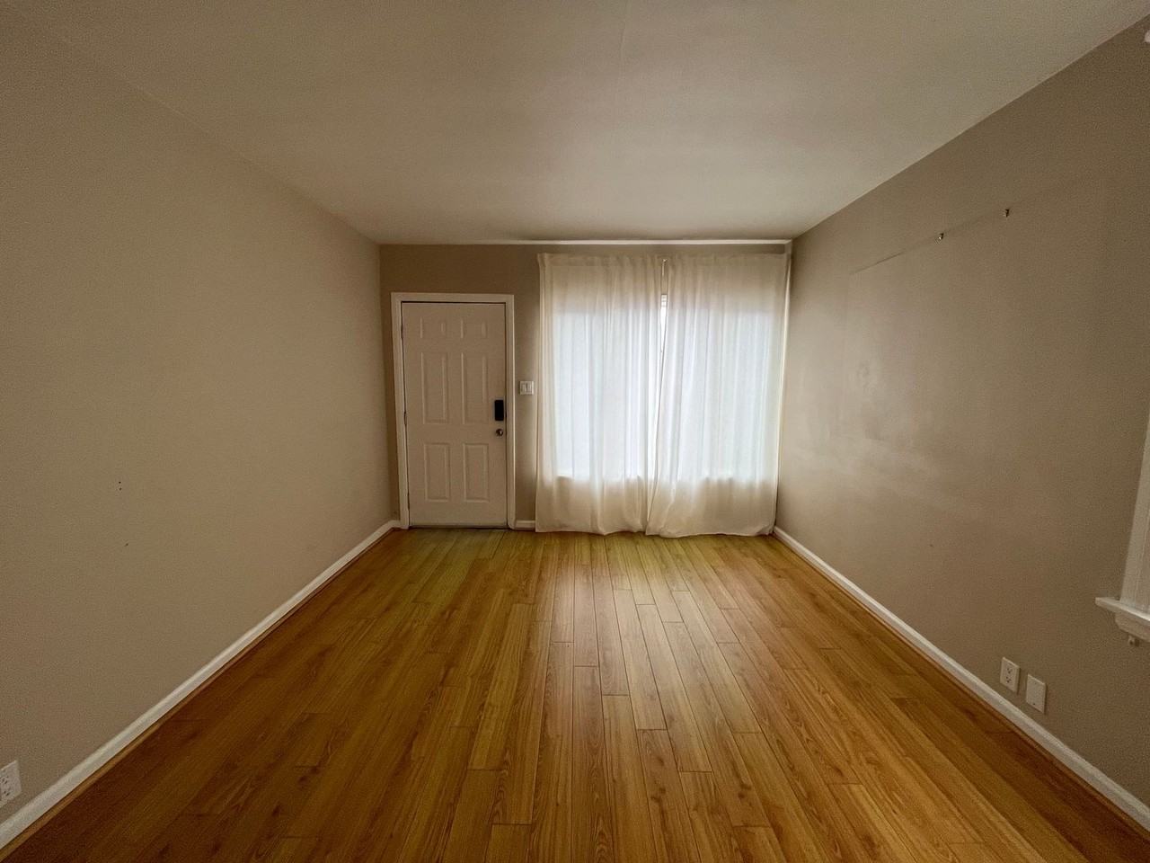 231 13th St - Photo 2 of 4