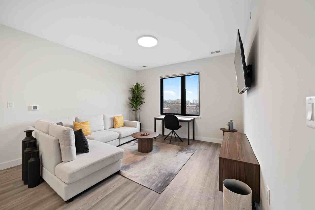 72 S Essex Ave, City of Orange, NJ 07050 - 602 #602 - Photo 3 of 22