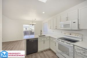 featured image of 543 W 114th Way #1