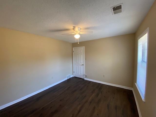 2245 Easton Dr #1 - Photo 2 of 18