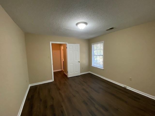 2245 Easton Dr #1 - Photo 7 of 18