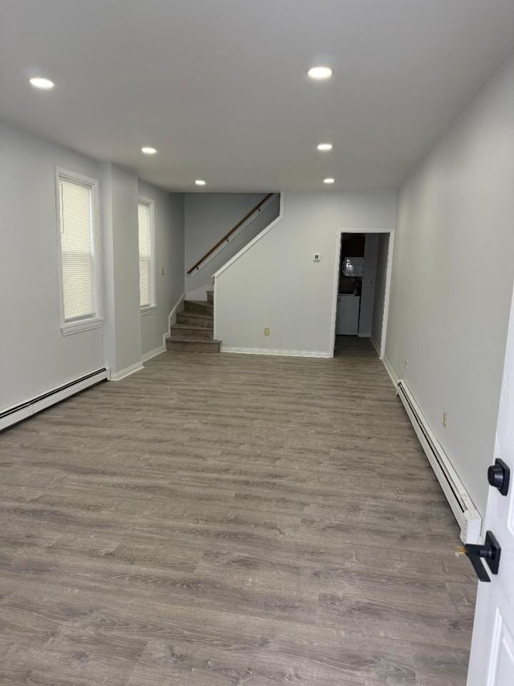 78 N Grant St - Photo 4 of 20