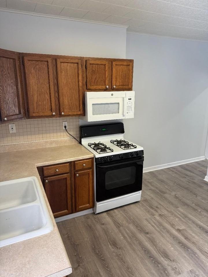 78 N Grant St - Photo 6 of 20