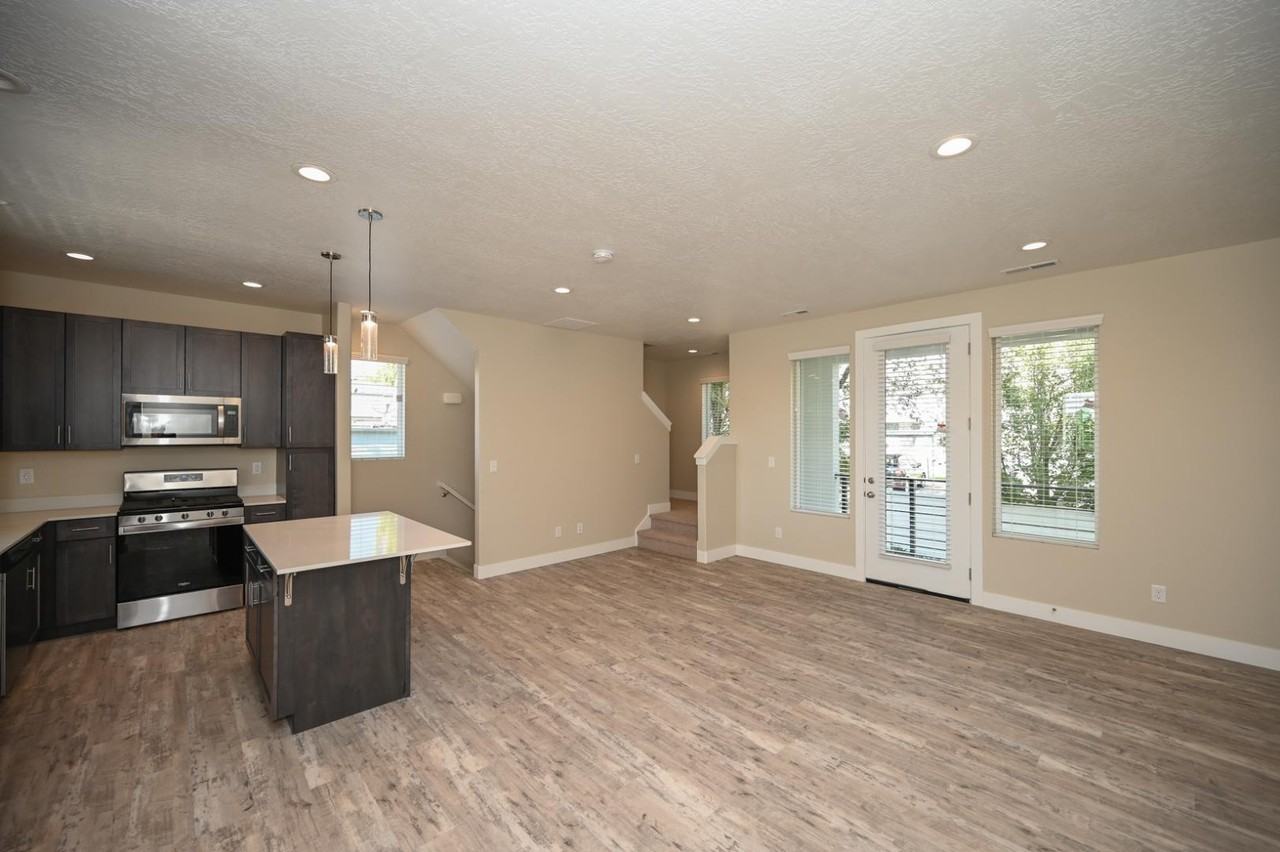 3327 S 1100 E - Photo 4 of 20