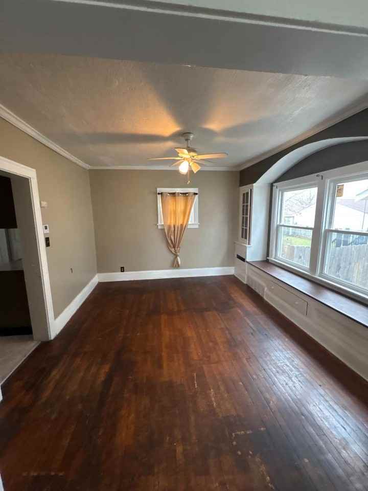 1527 Clermont Rd - Photo 2 of 13