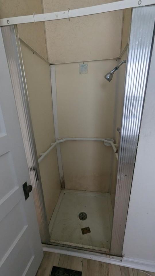 838 East 3rd Street - Photo 7 of 10