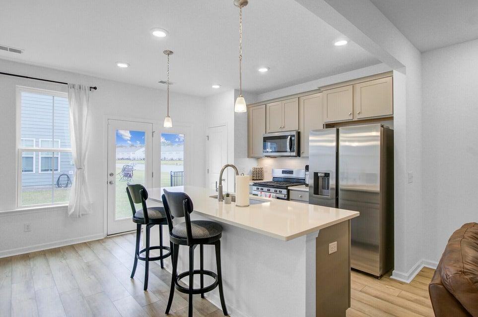 770 Trotters Ln - Photo 4 of 11