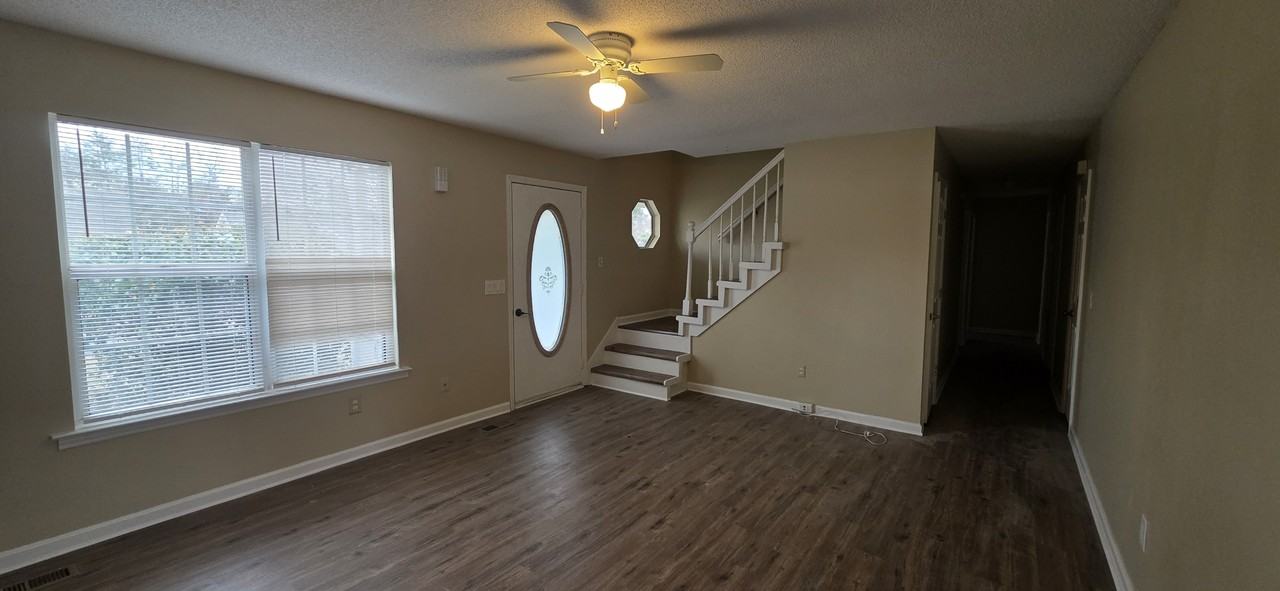 2902 Meadowhill Dr #1 - Photo 2 of 34