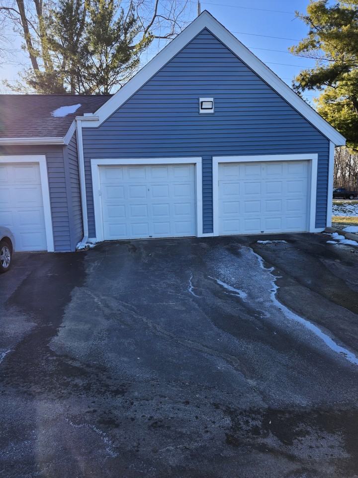 1389 Berry Ridge Rd #1 - Photo 3 of 13