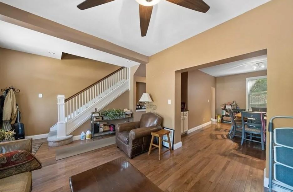 3150 Linwood Ave #1 - Photo 4 of 8