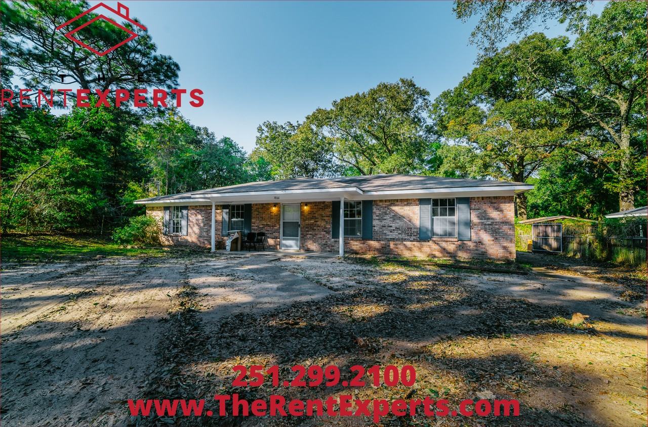 3866 Hilton Dr #1 - Photo 3 of 28