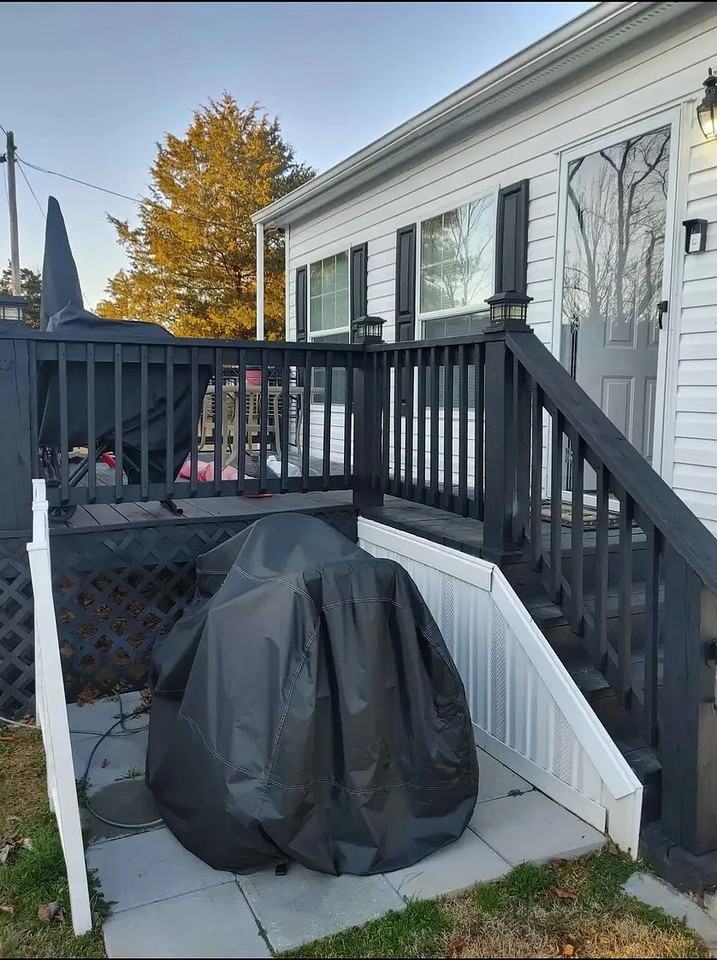 379 Robin Ln - Photo 5 of 26