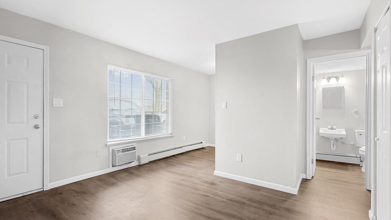 17020 Raupp St #106UPG - Photo 3 of 11