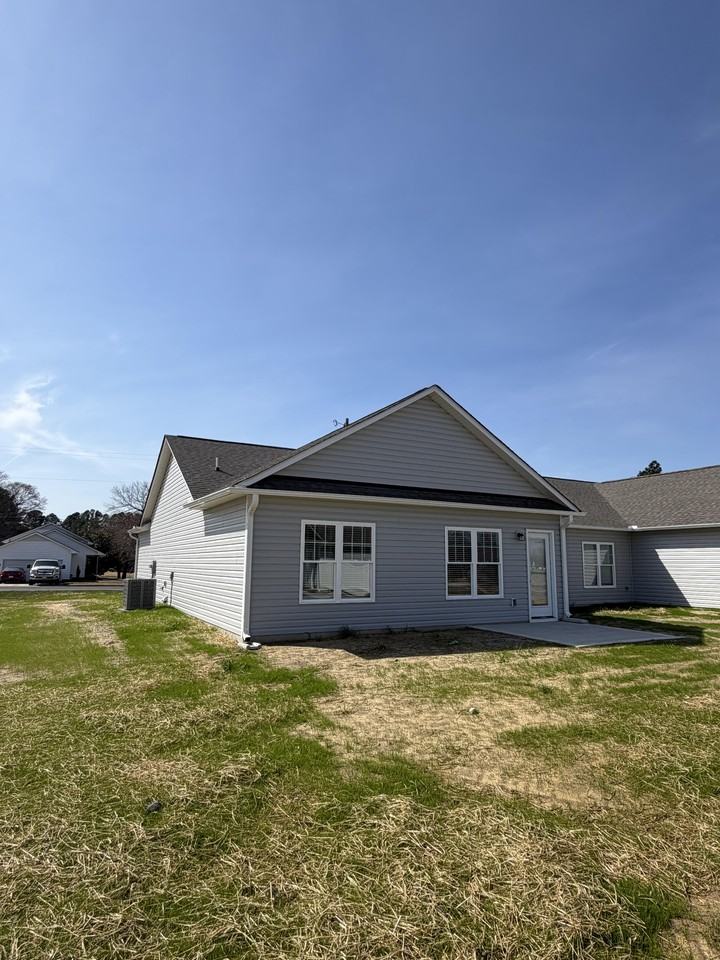 1752 Friendly Rd #1 - Photo 2 of 14