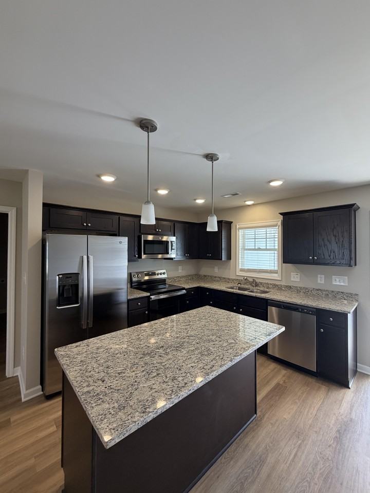 1752 Friendly Rd #1 - Photo 5 of 14