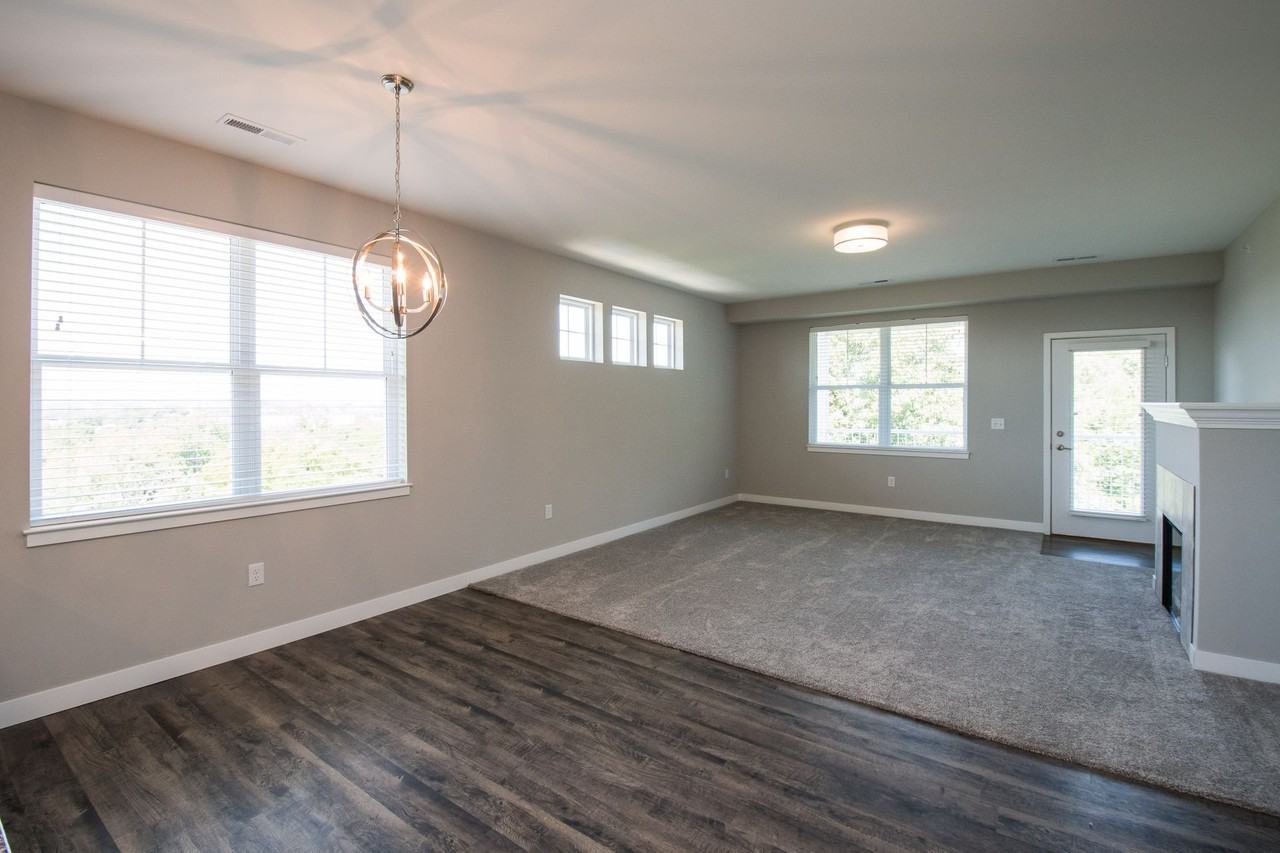 1692 Foster Rd #1692-4B - Photo 6 of 17