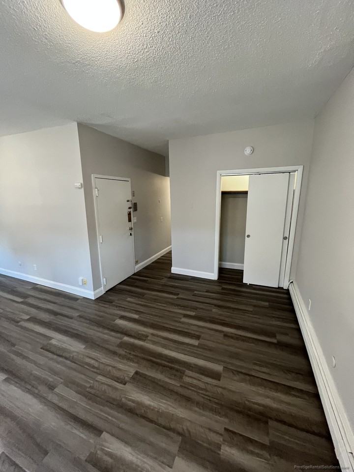 South Huntington Ave. & Huntington Ave #14 - Photo 3 of 21