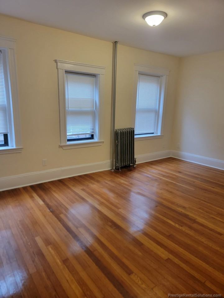 1315 Commonwealth Ave #201 - Photo 2 of 10