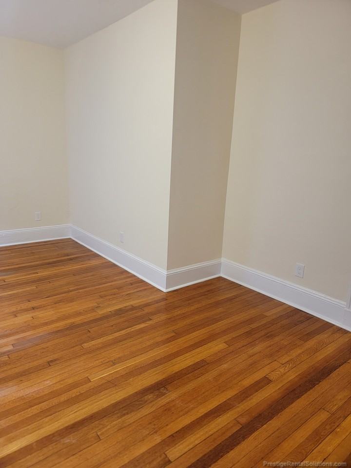 1315 Commonwealth Ave #201 - Photo 3 of 10