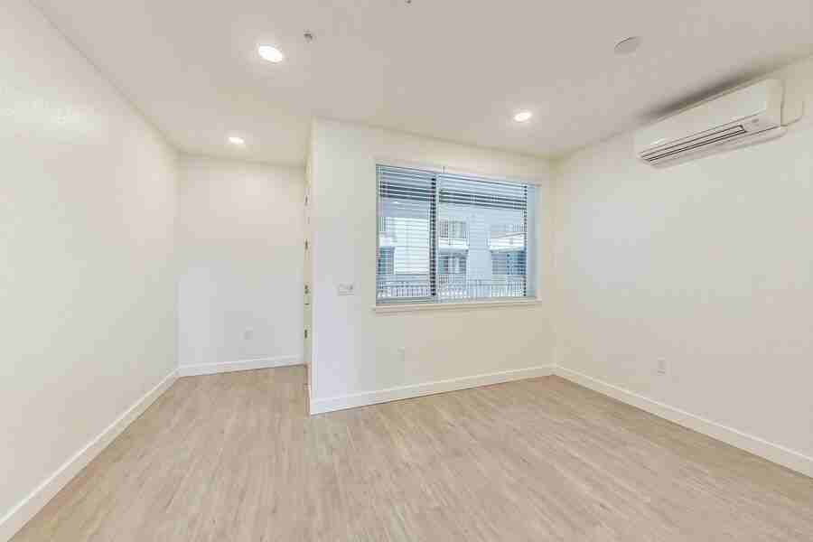 411 29th Street - Photo 3 of 49