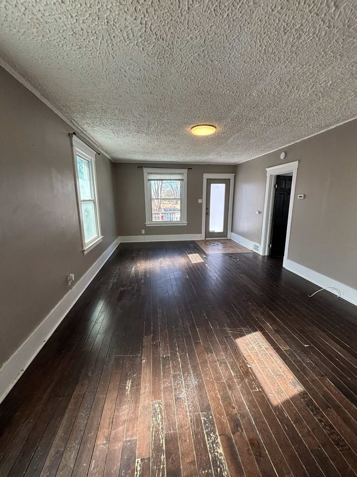 186 Water St #1 - Photo 4 of 12