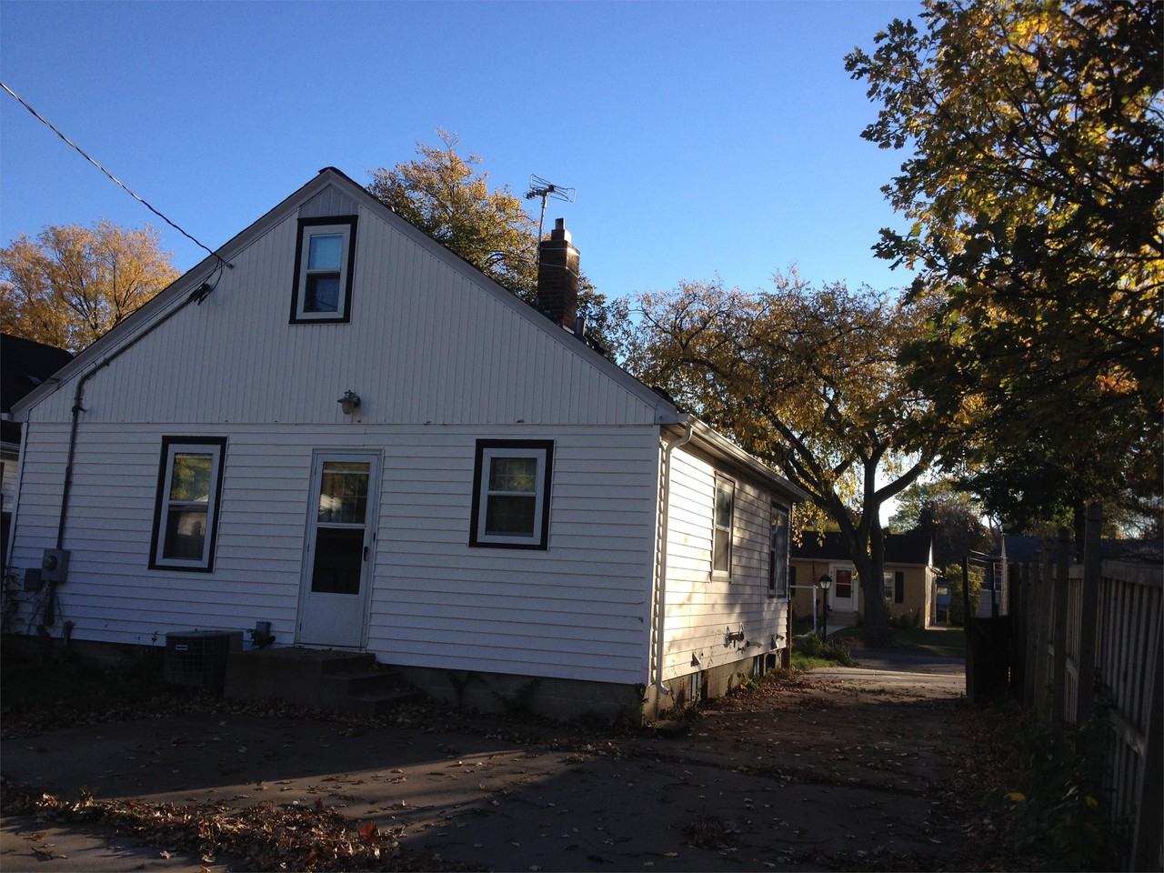 5620 35th Ave S #1 - Photo 3 of 21