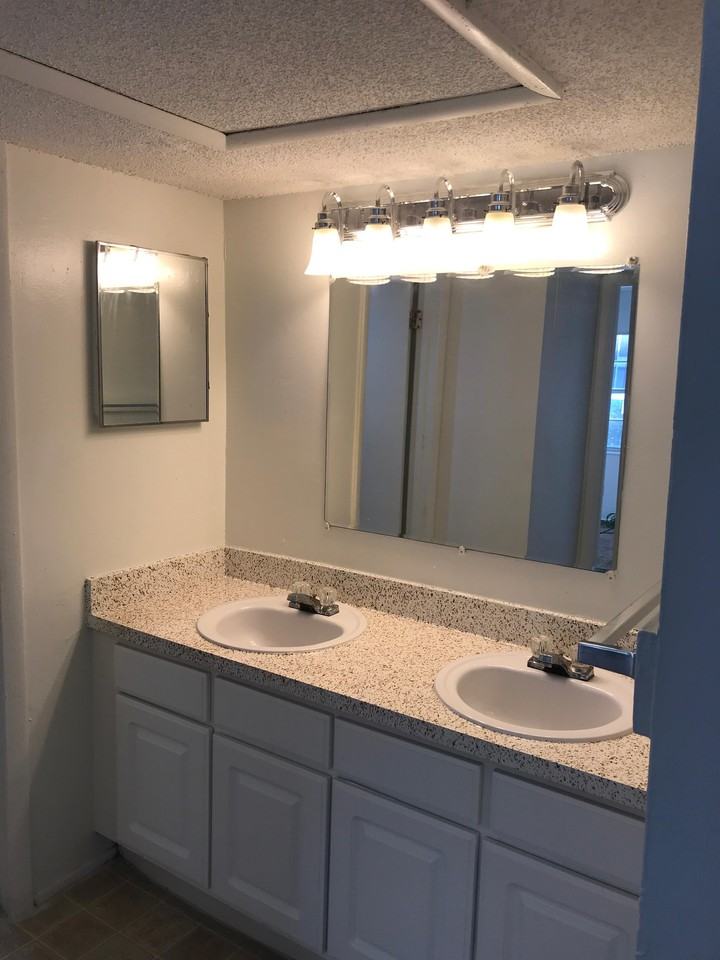 Windmill Ct #1 - Photo 6 of 8