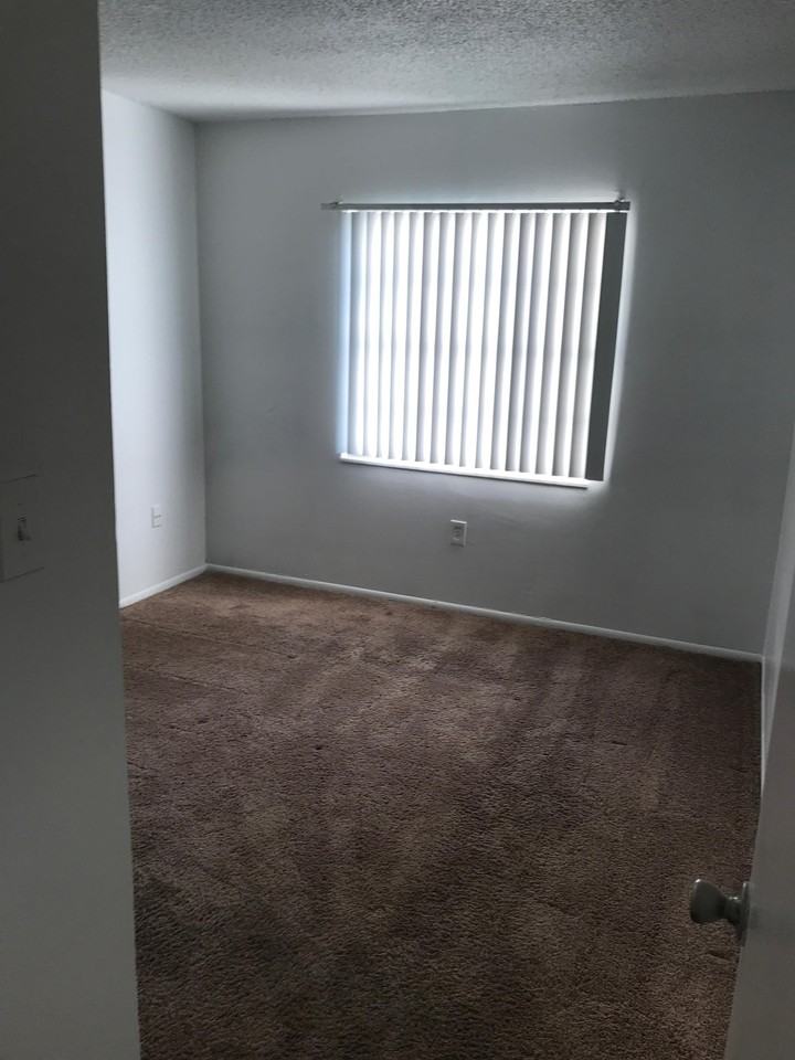 Windmill Ct #1 - Photo 7 of 8