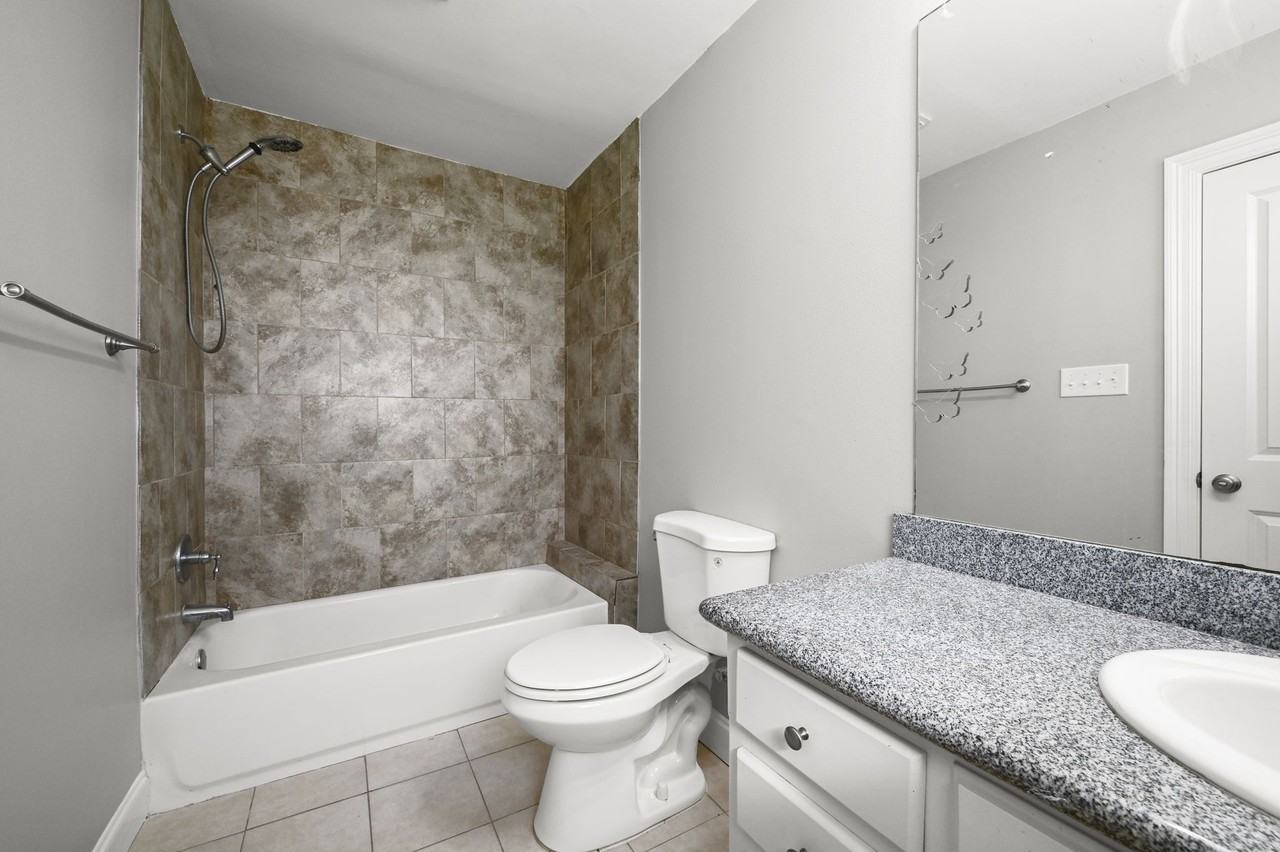 8120 N Essen Heights Ct #1 - Photo 7 of 21