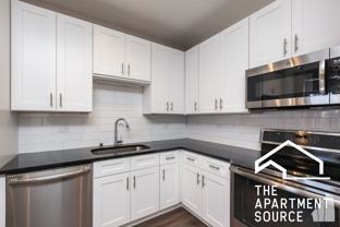 3833 N Broadway St #305 - Photo 1 of 1