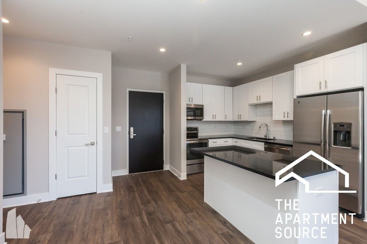 3833 N Broadway St #305 - Photo 2 of 24