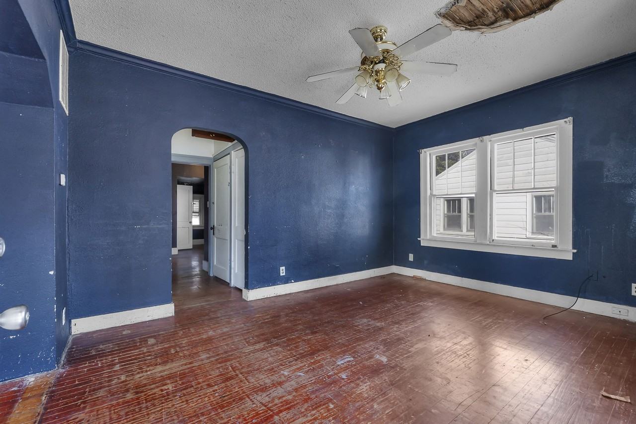 27 N Hanover St #1 - Photo 6 of 17