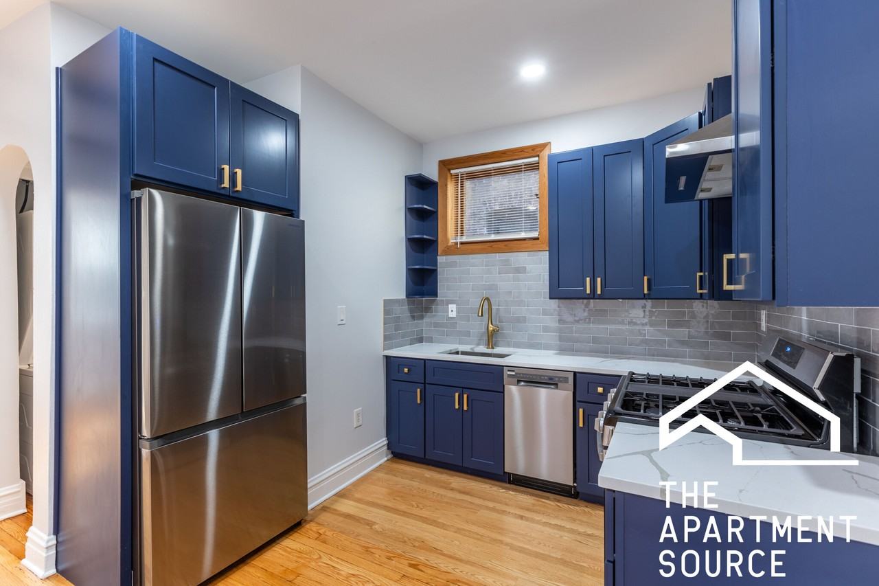 533 W Wrightwood Ave #2R - Photo 2 of 19