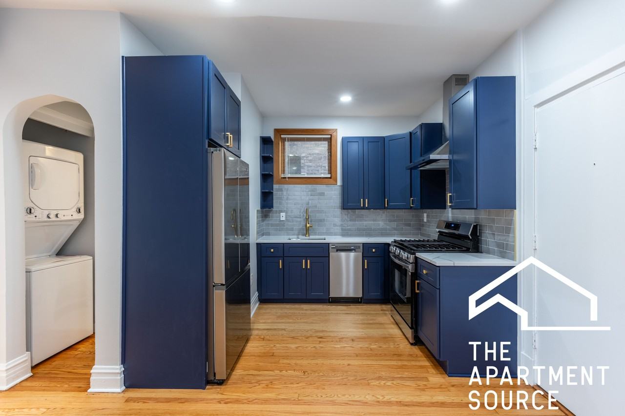 533 W Wrightwood Ave #2R - Photo 7 of 19