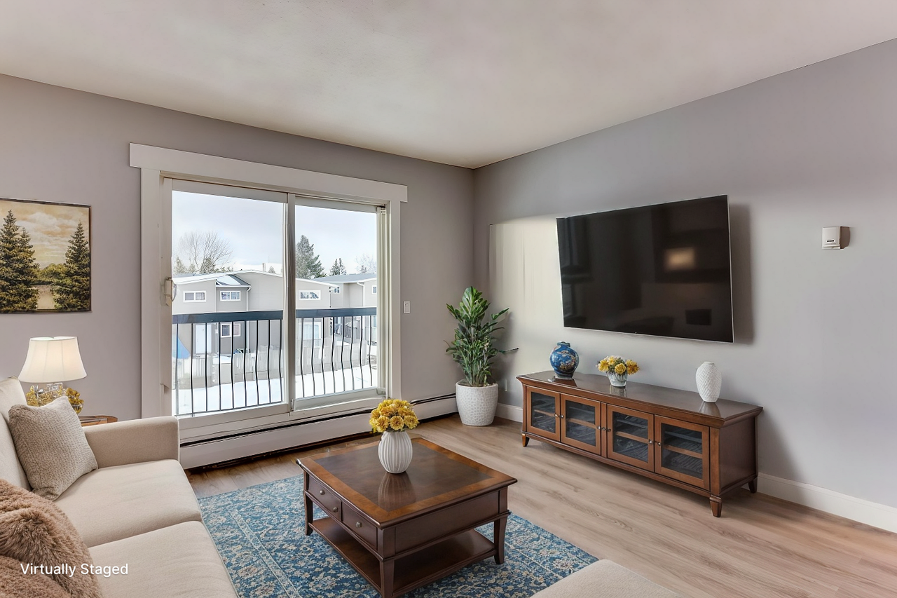 Elliston Place Apartments - Photo 2 of 12