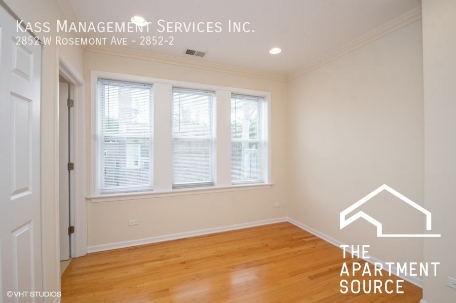 2852 W Rosemont Ave #2 - Photo 4 of 12