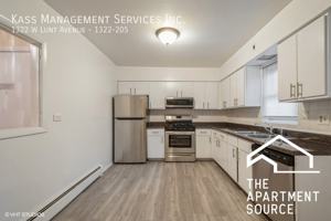 featured image of 1322 W Lunt Ave #205