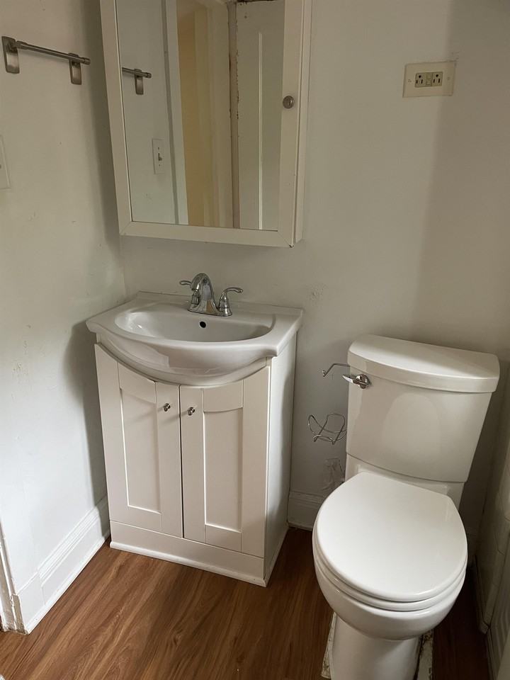 1 Valley Cir #B - Photo 6 of 10