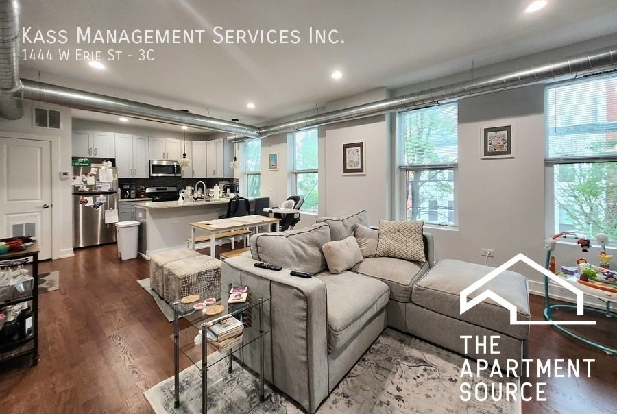 1444 W Erie St #3C - Photo 3 of 13