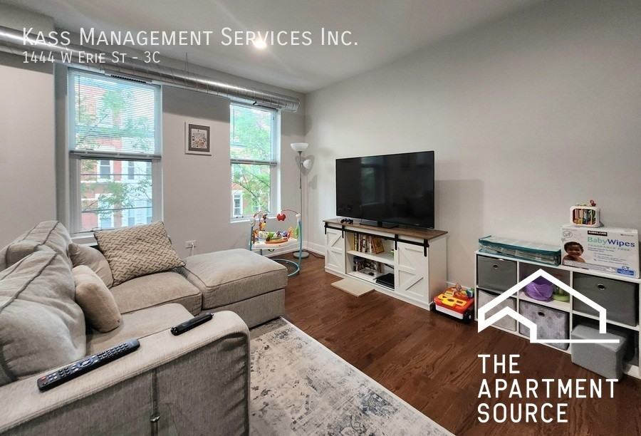 1444 W Erie St #3C - Photo 4 of 13