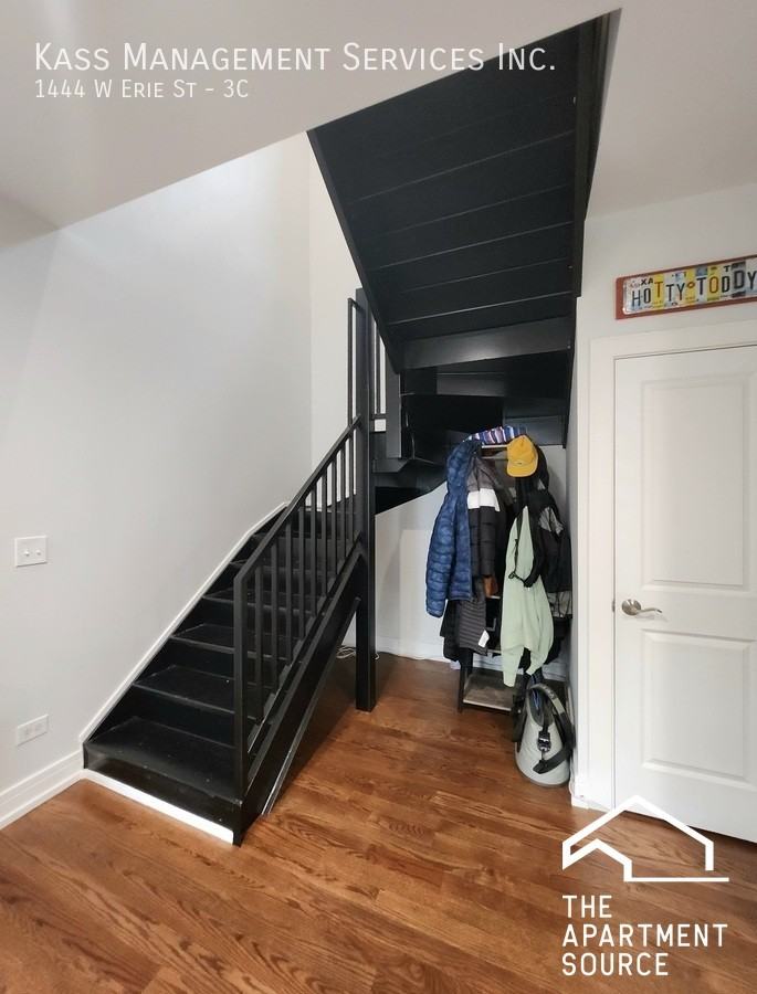 1444 W Erie St #3C - Photo 5 of 13