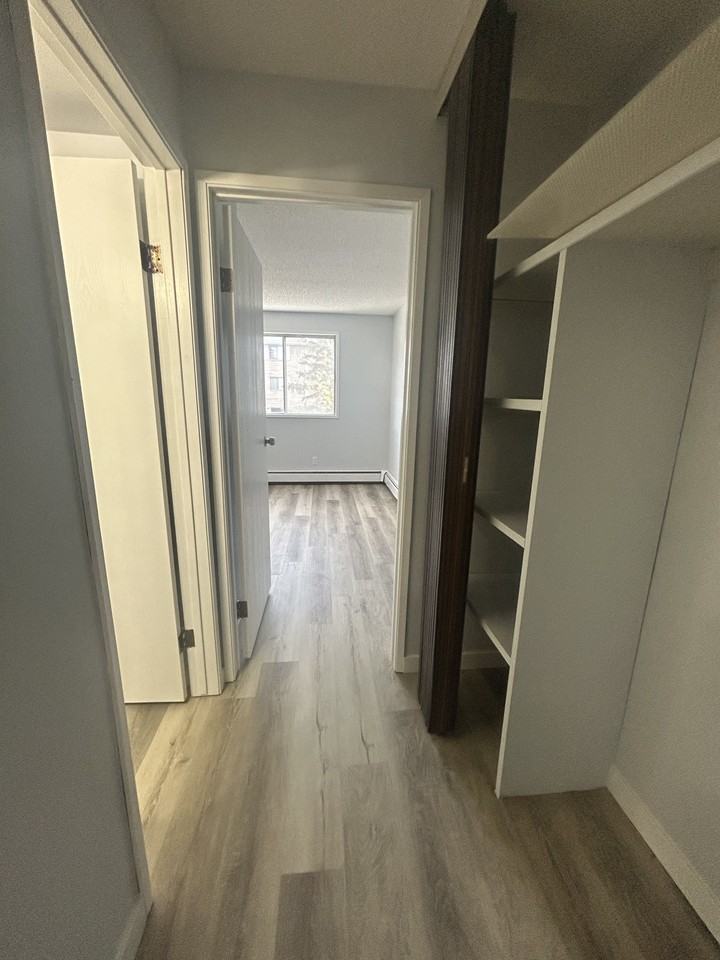 Cedarstone Manor - Photo 6 of 6