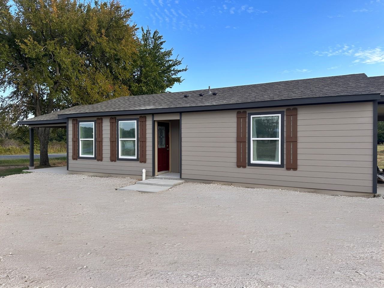 1456 County Road 182 - B #B - Photo 2 of 19