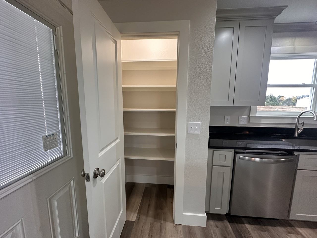 1456 County Road 182 - B #B - Photo 5 of 19